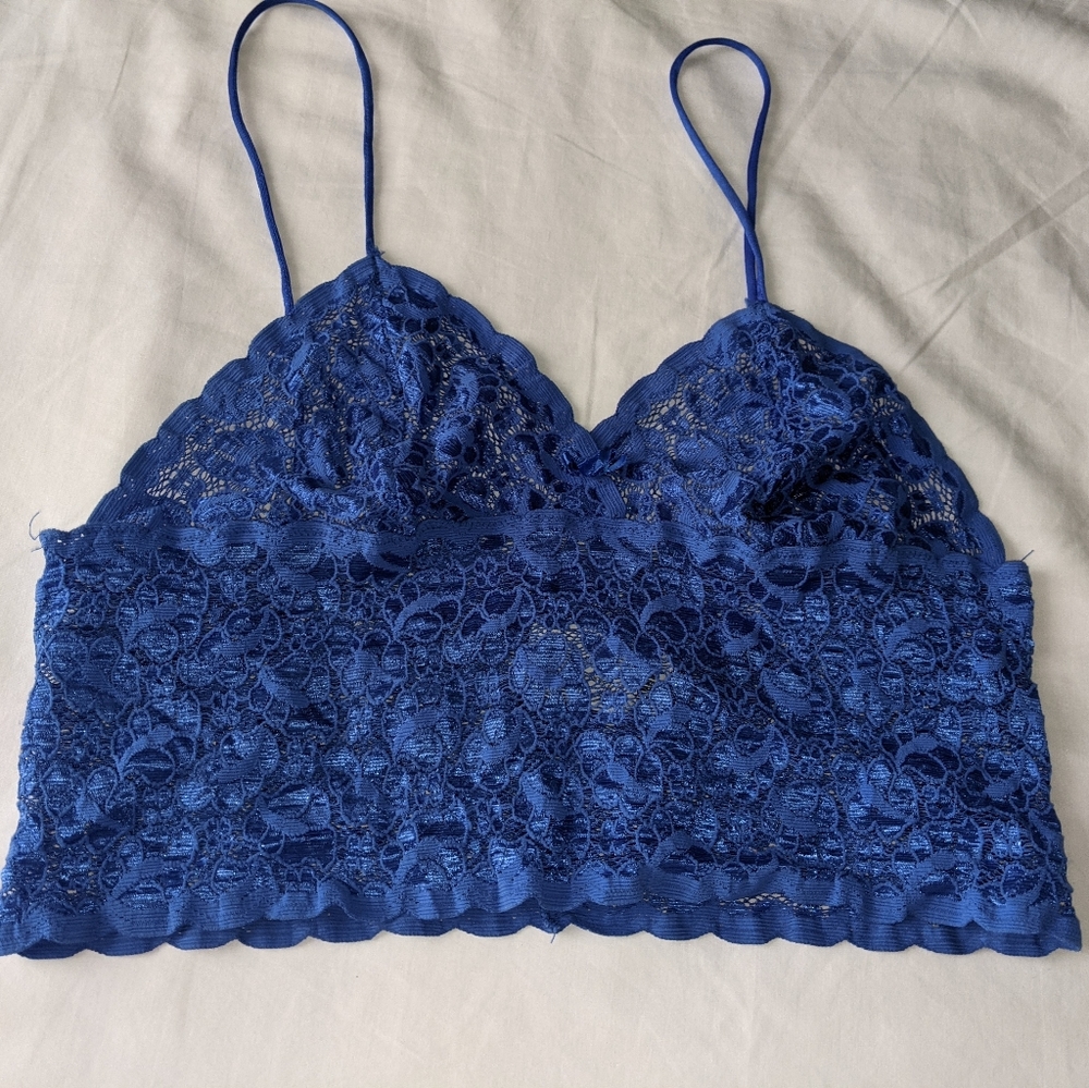Alana Gale blue lace camisole M